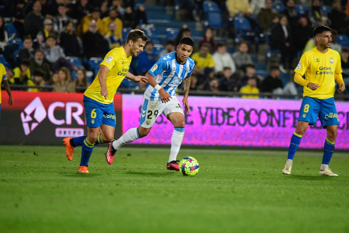 El Málaga logra el empate en Las Palmas en el último suspiro