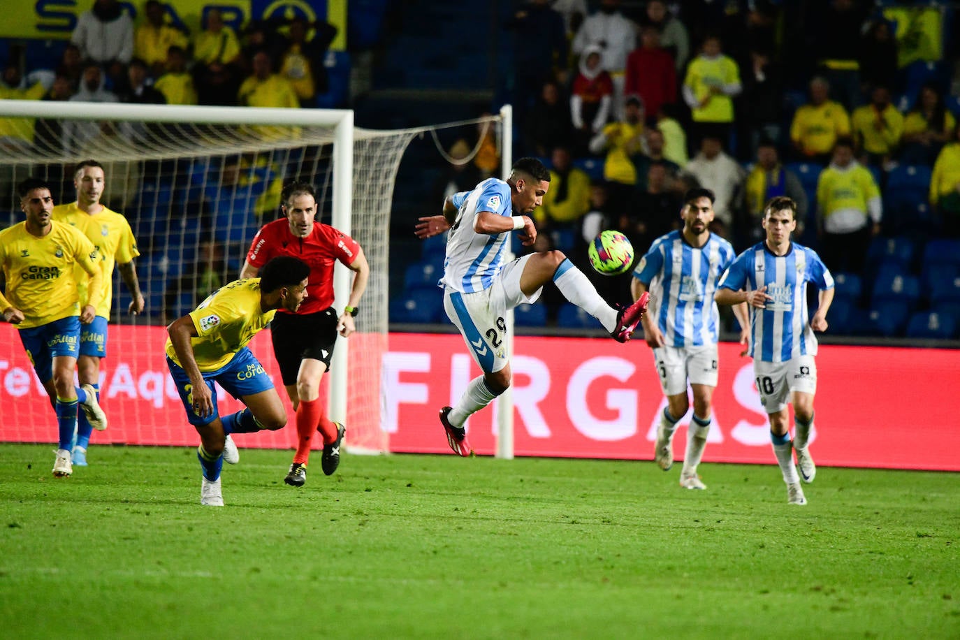 El Málaga logra el empate en Las Palmas en el último suspiro