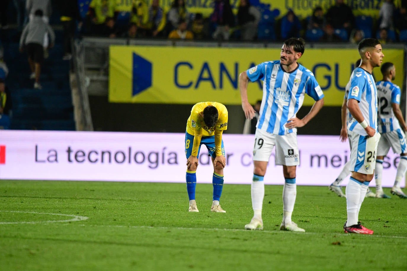 El Málaga logra el empate en Las Palmas en el último suspiro