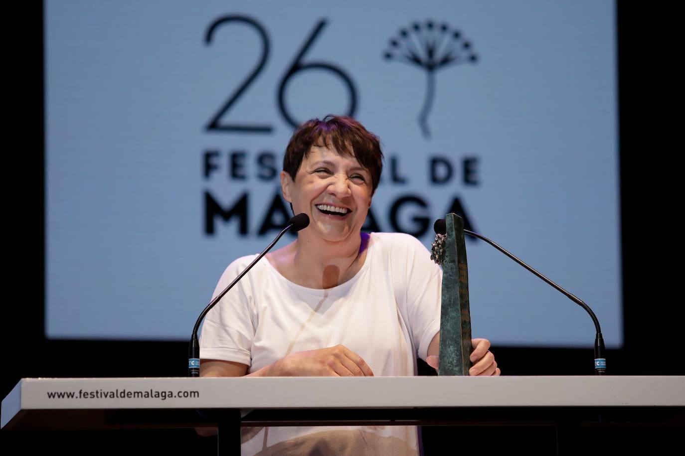 Blanca Portillo, con el Premio Málaga SUR