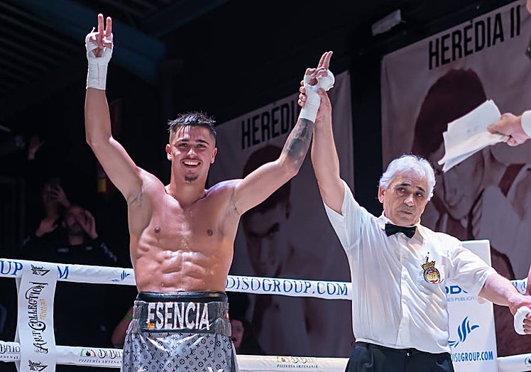 Samuel Molina, vencedor del combate.