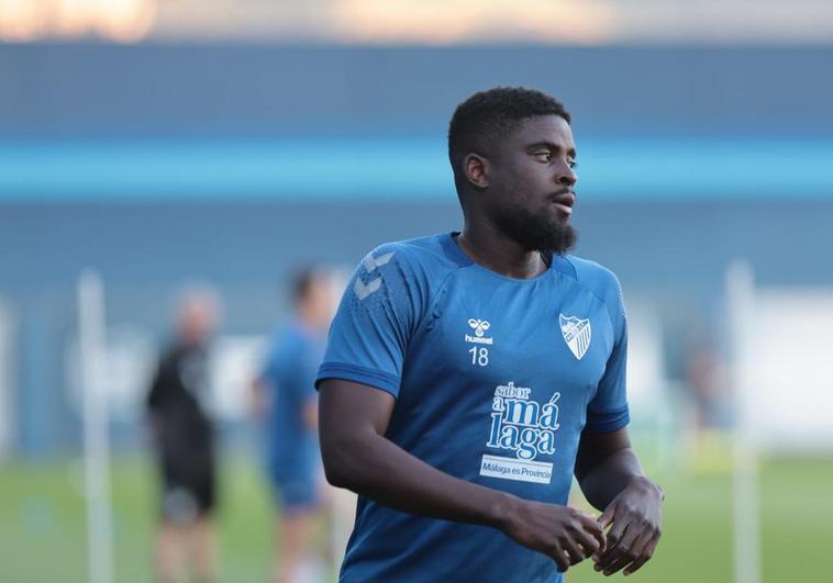N'Diaye se ausenta del entrenamiento sin justificación y el Málaga le cita para una reunión