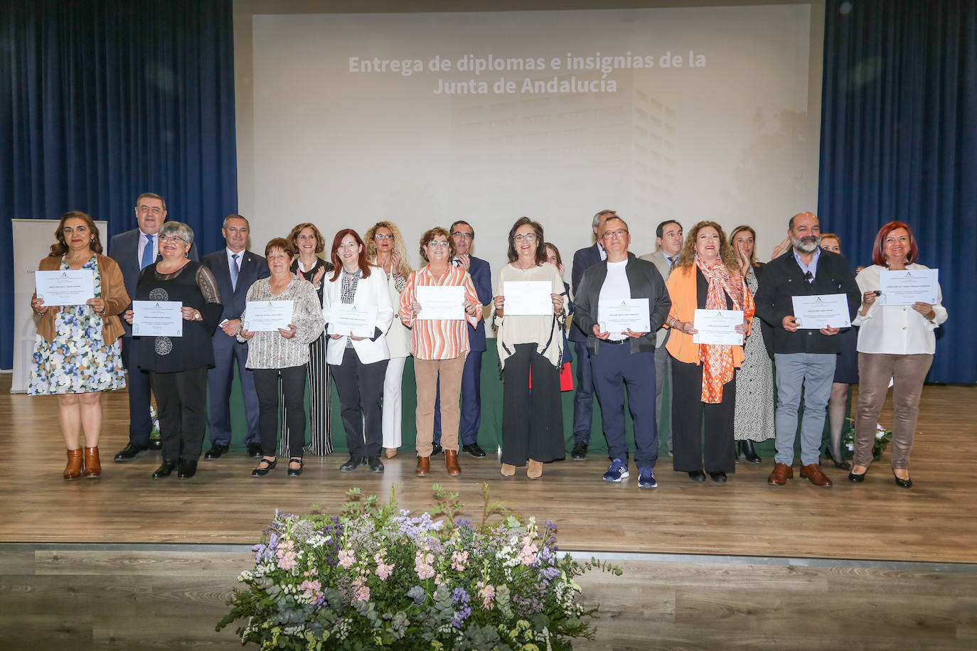 La Delegación de Desarrollo Educativo rinde homenaje a los 513 maestros y profesores jubilados durante el pasado año