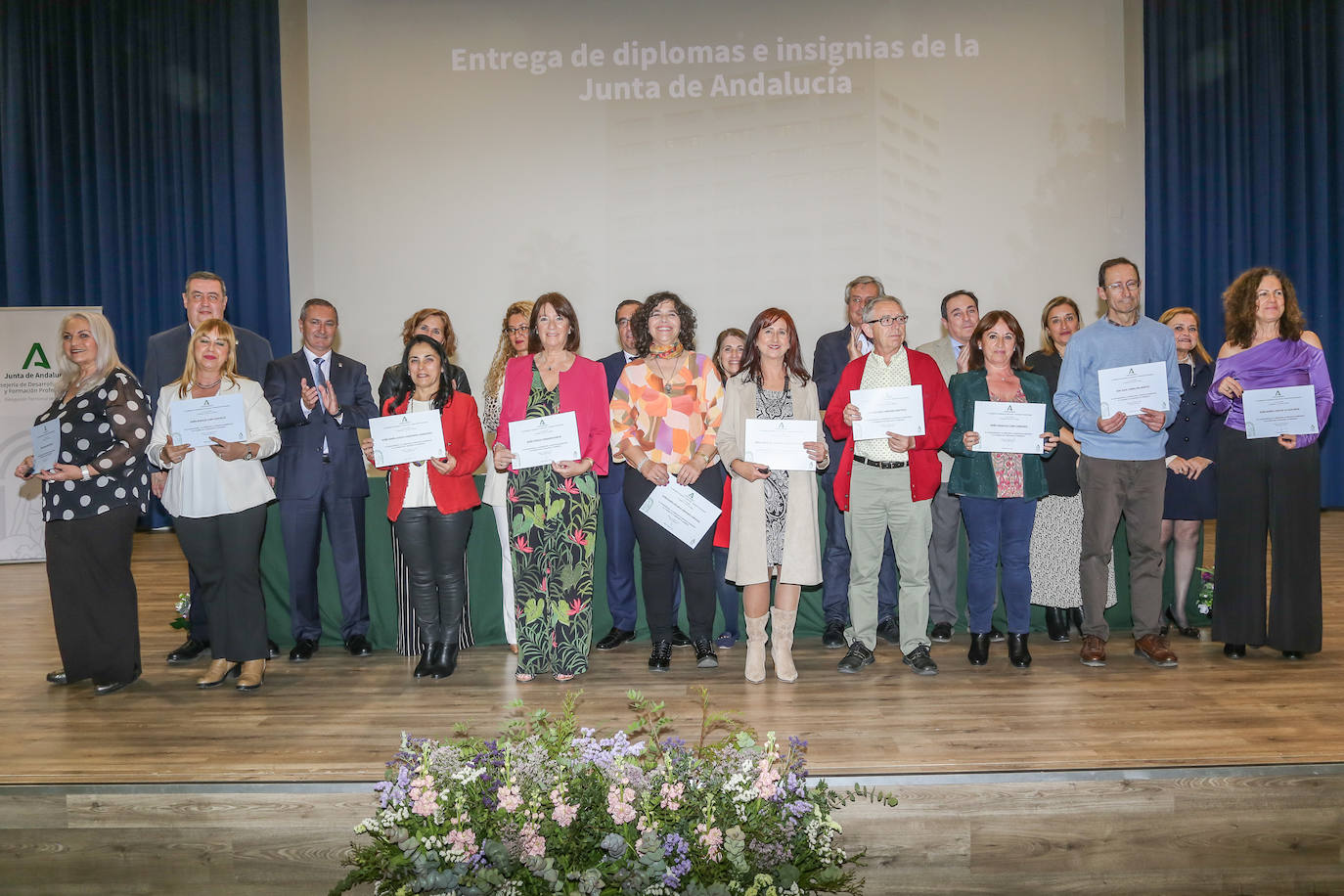 La Delegación de Desarrollo Educativo rinde homenaje a los 513 maestros y profesores jubilados durante el pasado año