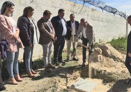 Colocación de la primera piedra.