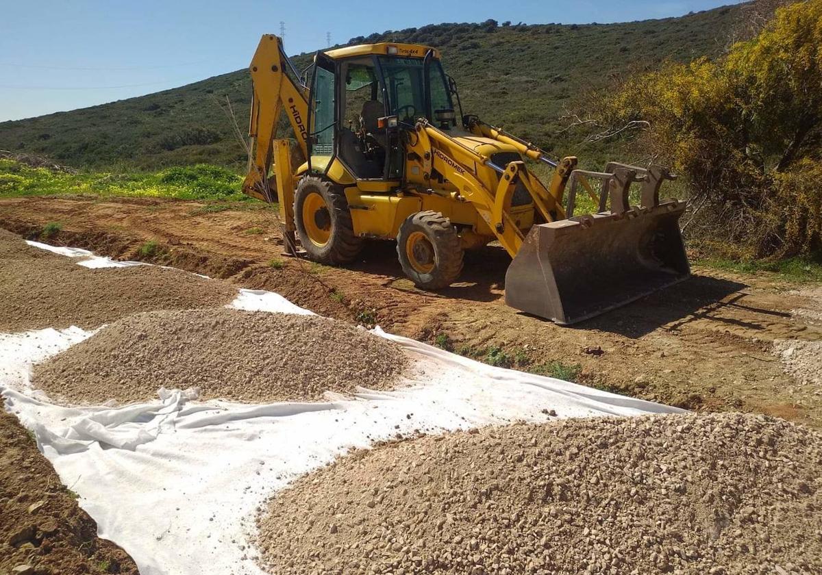 Acondicionan un nuevo sendero peatonal en Manilva