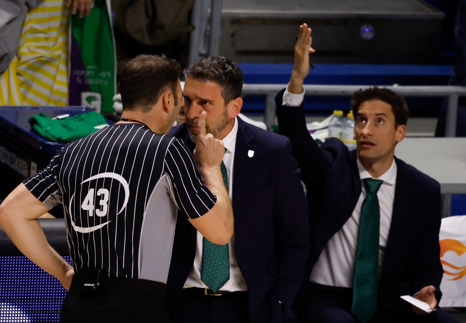 Las fotos del choque entre el Unicaja y el Barcelona