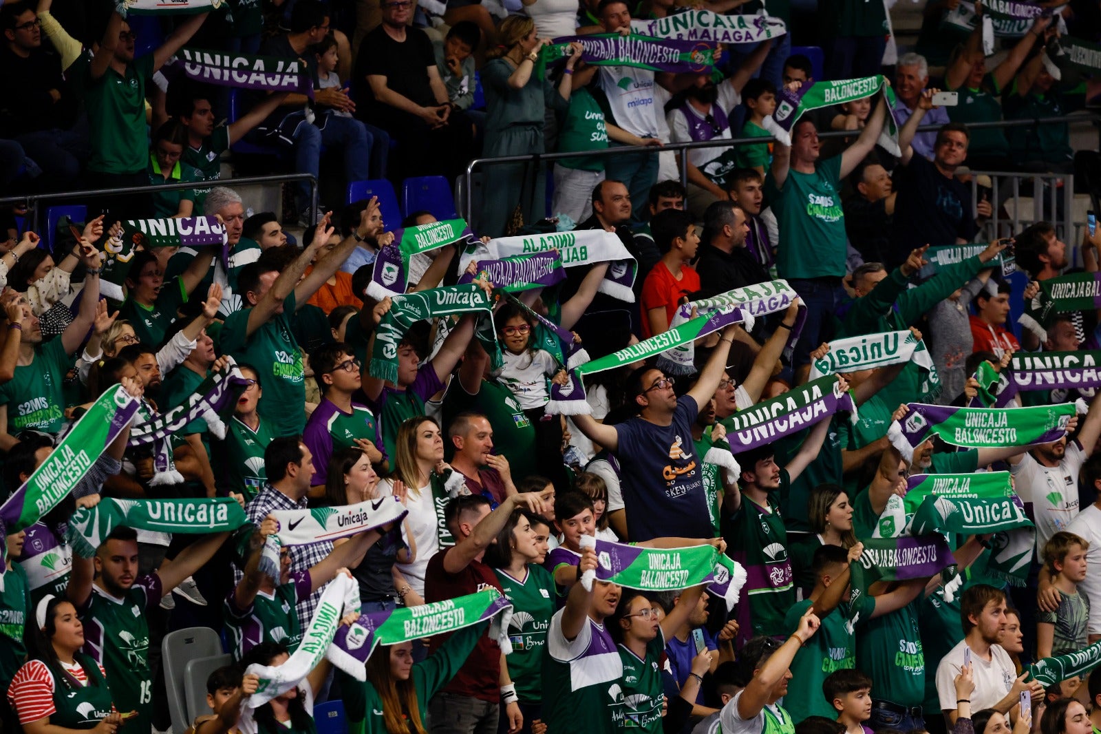 Las fotos del choque entre el Unicaja y el Barcelona