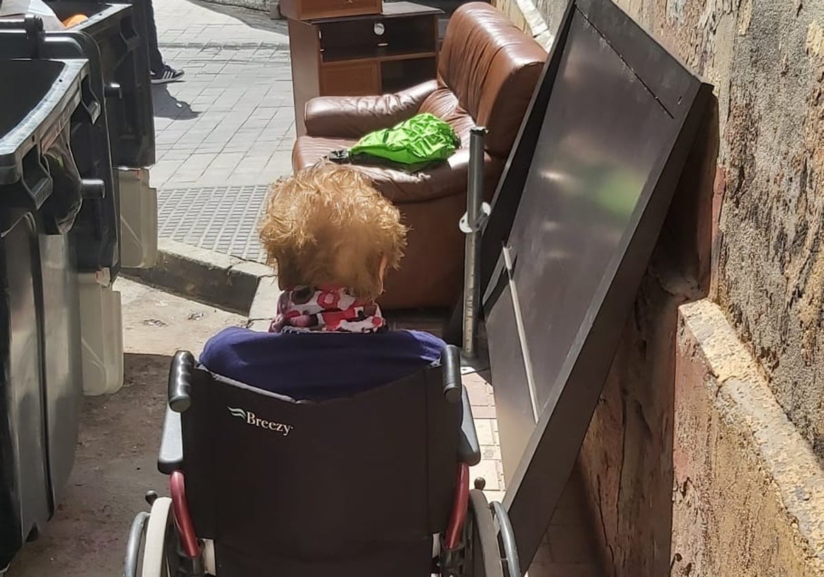 Problemas de movilidad en la calle Peregrino.