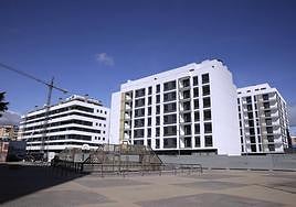 Promoción de viviendas en la Avenida de los Guindos