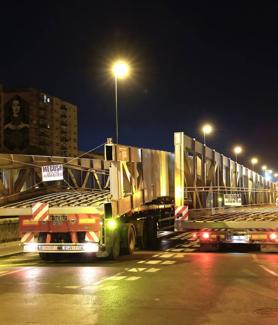 Imagen secundaria 2 - El nuevo puente del CAC ya está en Málaga