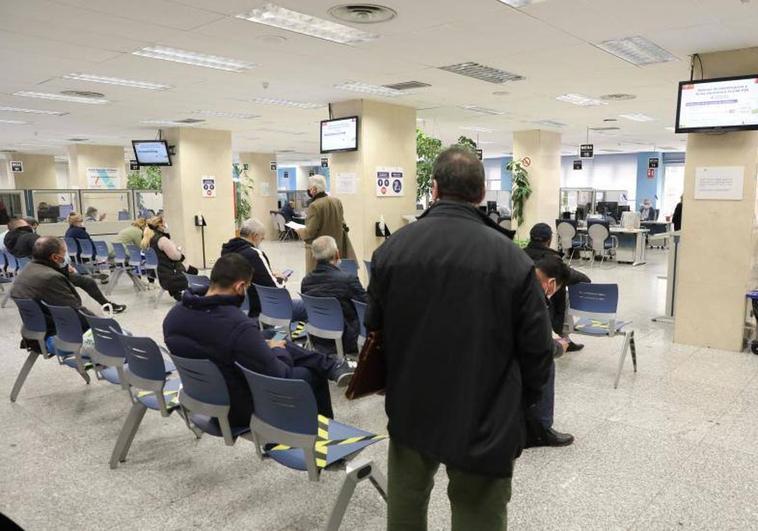 Hacienda avisa a quienes han cobrado el Ingreso Mínimo Vital: estas son sus consecuencias en la Renta