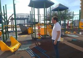 Visita del edil de Parques y Jardines.