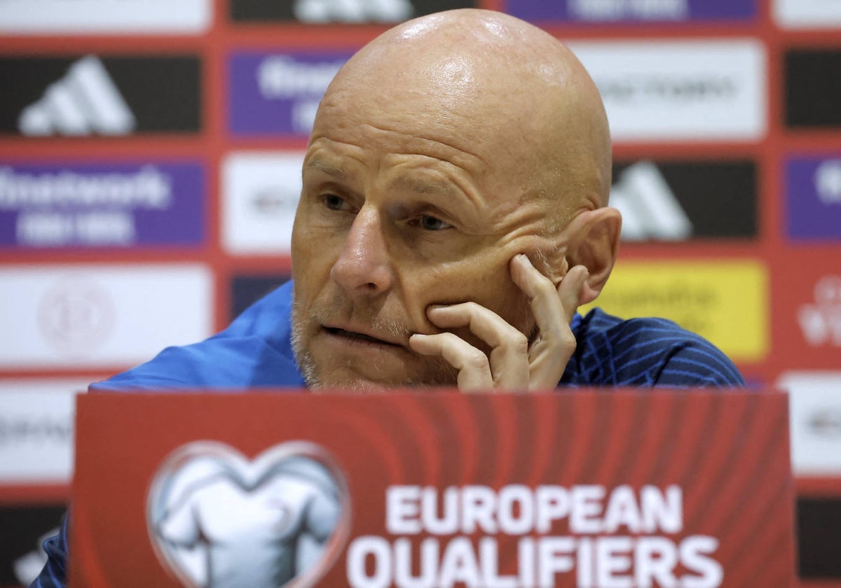 El seleccionador de Noruega, Stale Solbakken, este viernes en la sala de prensa Juan Cortés de La Rosaleda.