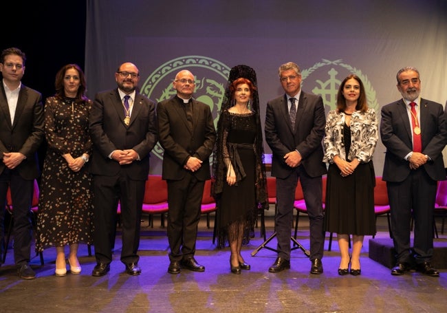 Asistentes al pregón celebrado en el Centro Cultural Villa de Nerja.