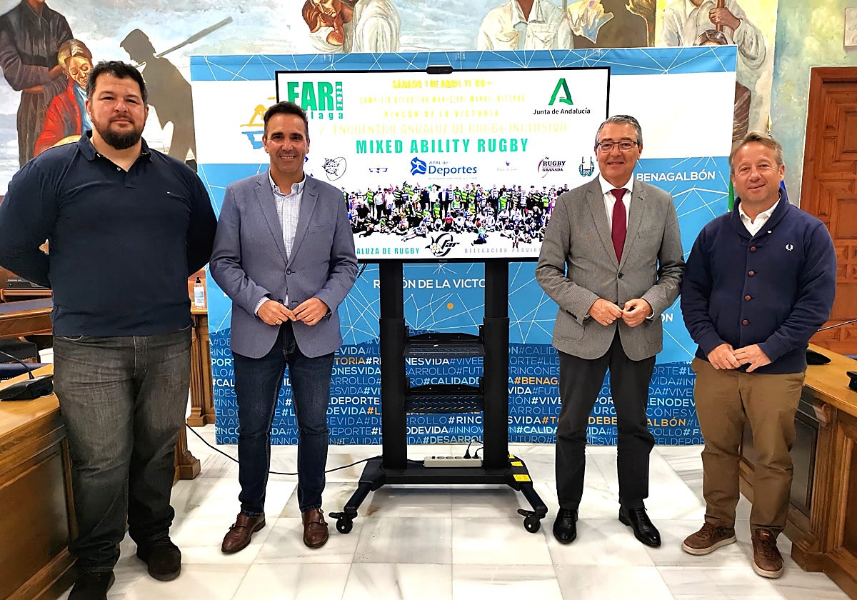 Acto de presentación del evento deportivo, este martes en el salón de plenos rinconero.