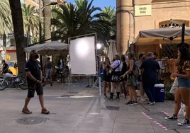 Rodaje de la serie de Netflix 'Kaos' en Málaga el pasado verano, con la productora Fresco Film.
