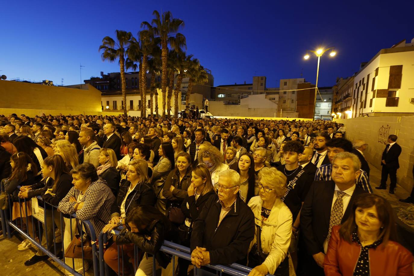 Traslado y misa del alba del Cautivo 2023