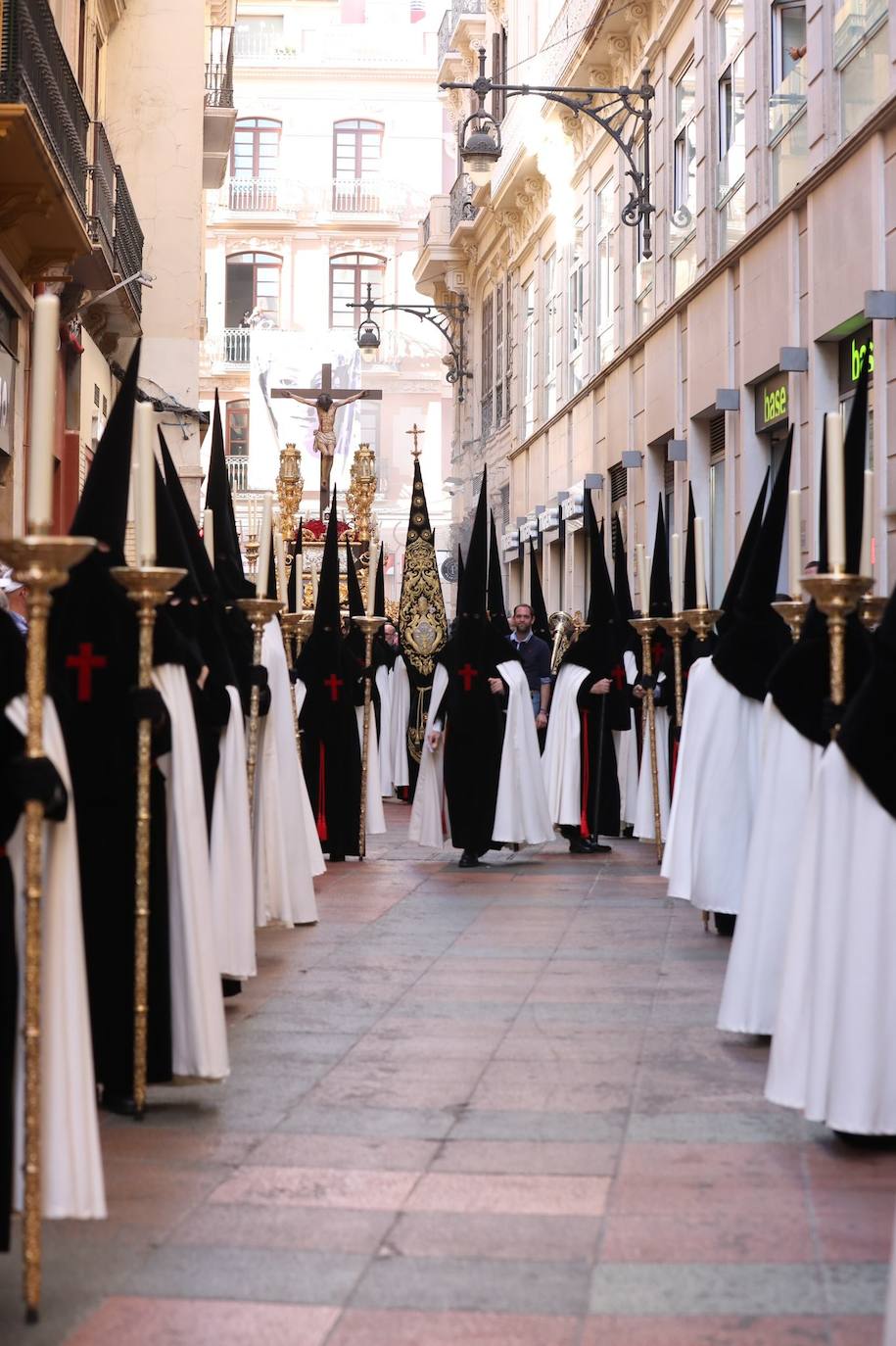 Semana Santa de Málaga 2023: Traslados y procesiones del Sábado Santo