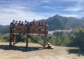 Banco gigante en Istán