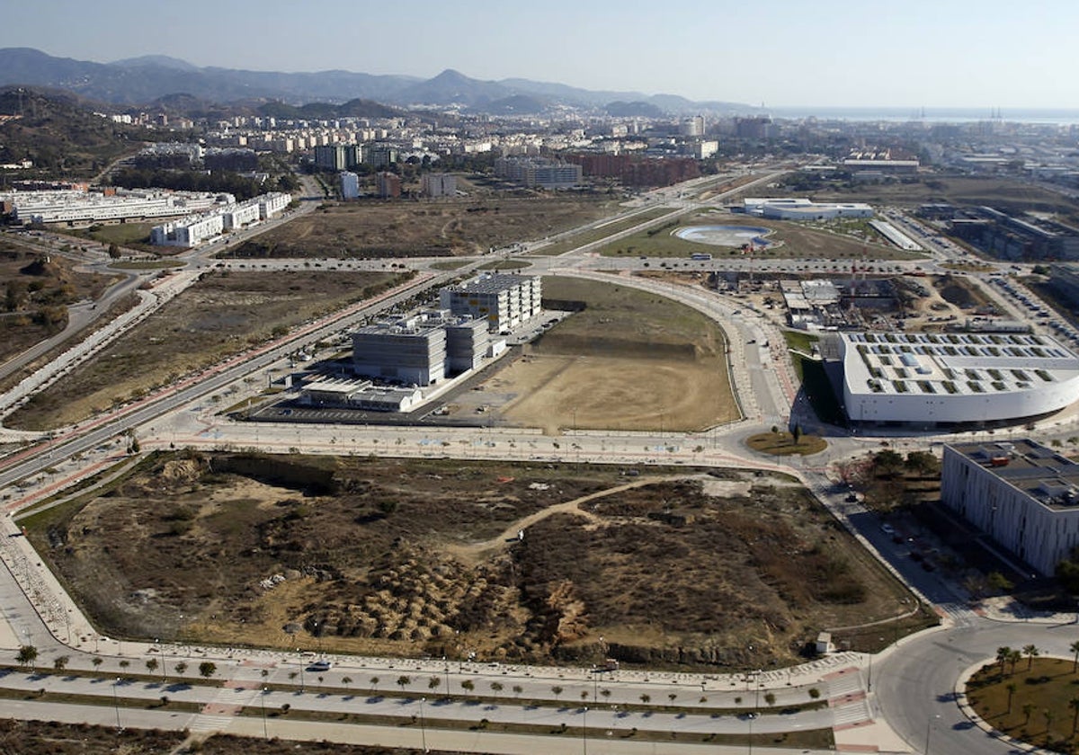 La UMA y el PTA intercambian terrenos por acciones en una operación valorada en 1,1 millones