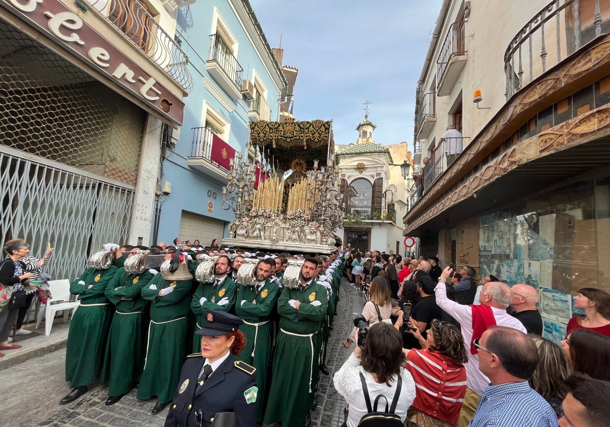 La Virgen de la Esperanza, este Jueves Santo a su paso por el Camarín de la Piedad.