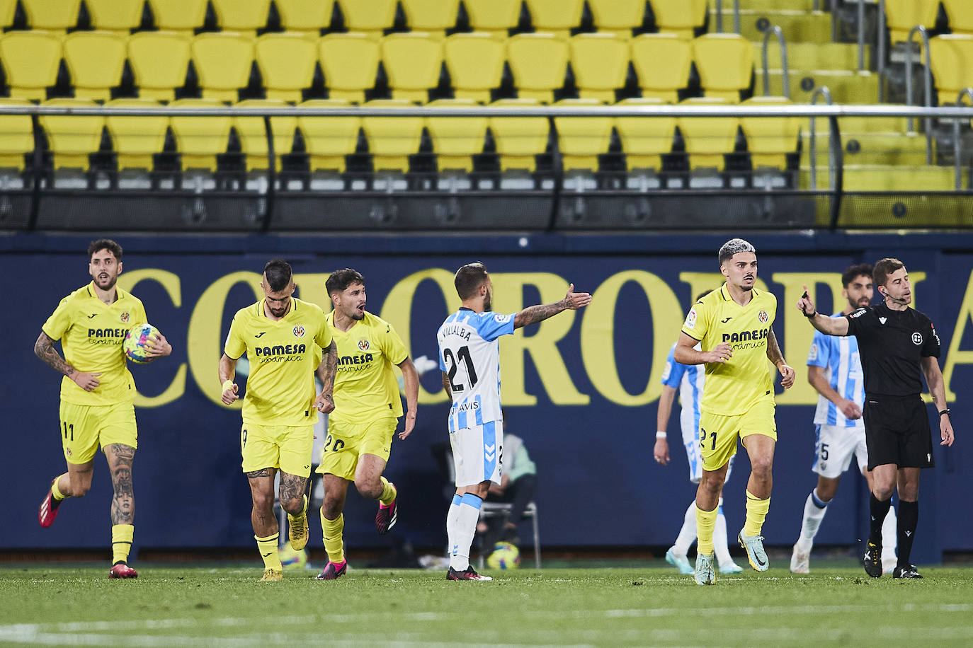 El triunfo del Málaga ante el Villarreal B, en fotos