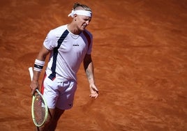 Alejandro Davidovich, este viernes, en un gesto de lamento durante el duelo ante Marco Cecchinato.