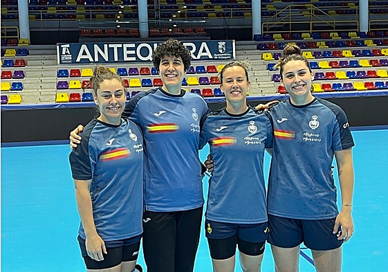López, Castellanos, Arderius y Cesáreo, posando para SUR en Antequera.