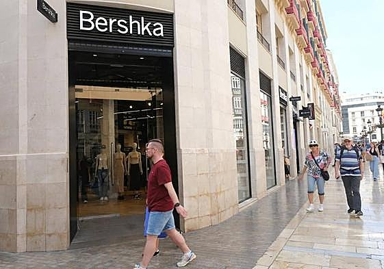 La tienda se encuentra en el número 4 de la calle Larios.