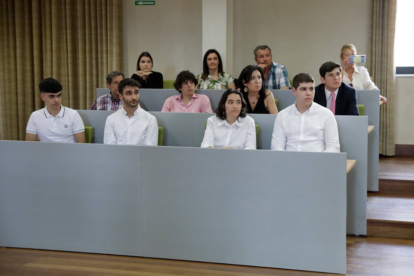 Algunos de los estudiantes premiados.