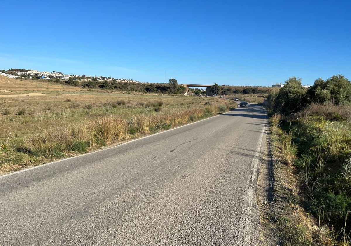 Imagen de los terrenos del Camino de Torrox, donde se ha proyectado un hospital privado y un parque logístico.