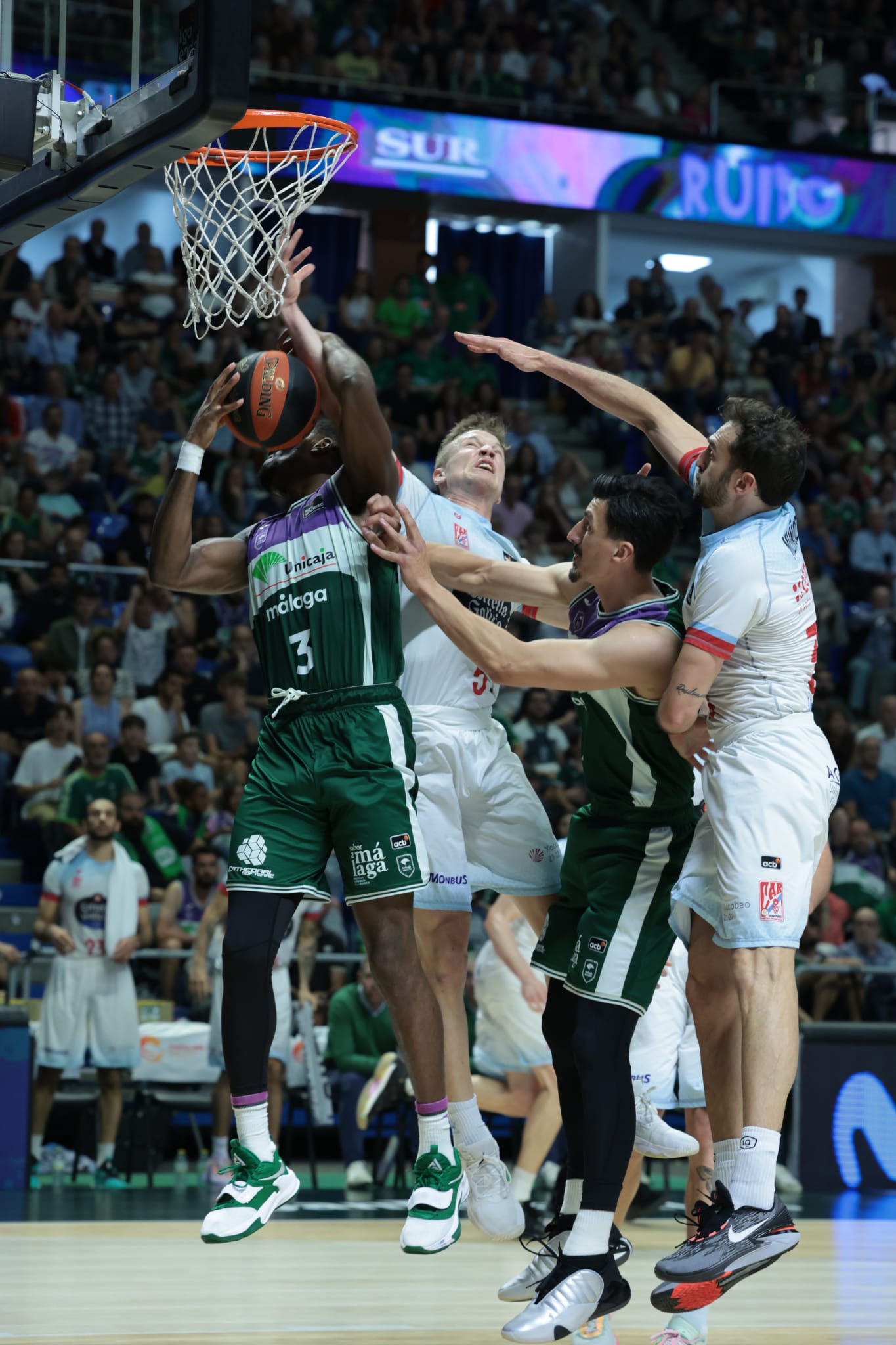 Unicaja-Obradoiro: Las mejores imágenes del partido