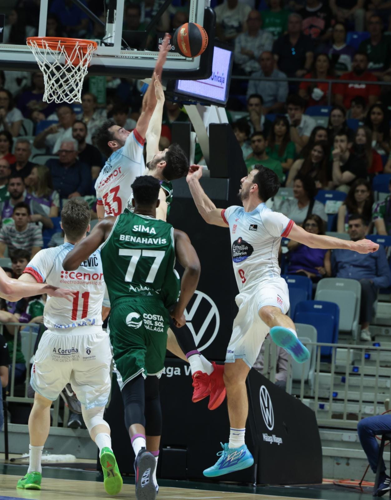 Unicaja-Obradoiro: Las mejores imágenes del partido