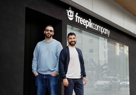 Alejandro Sánchez Blanes y Joaquín Cuenca, cofundadores de Freepik.