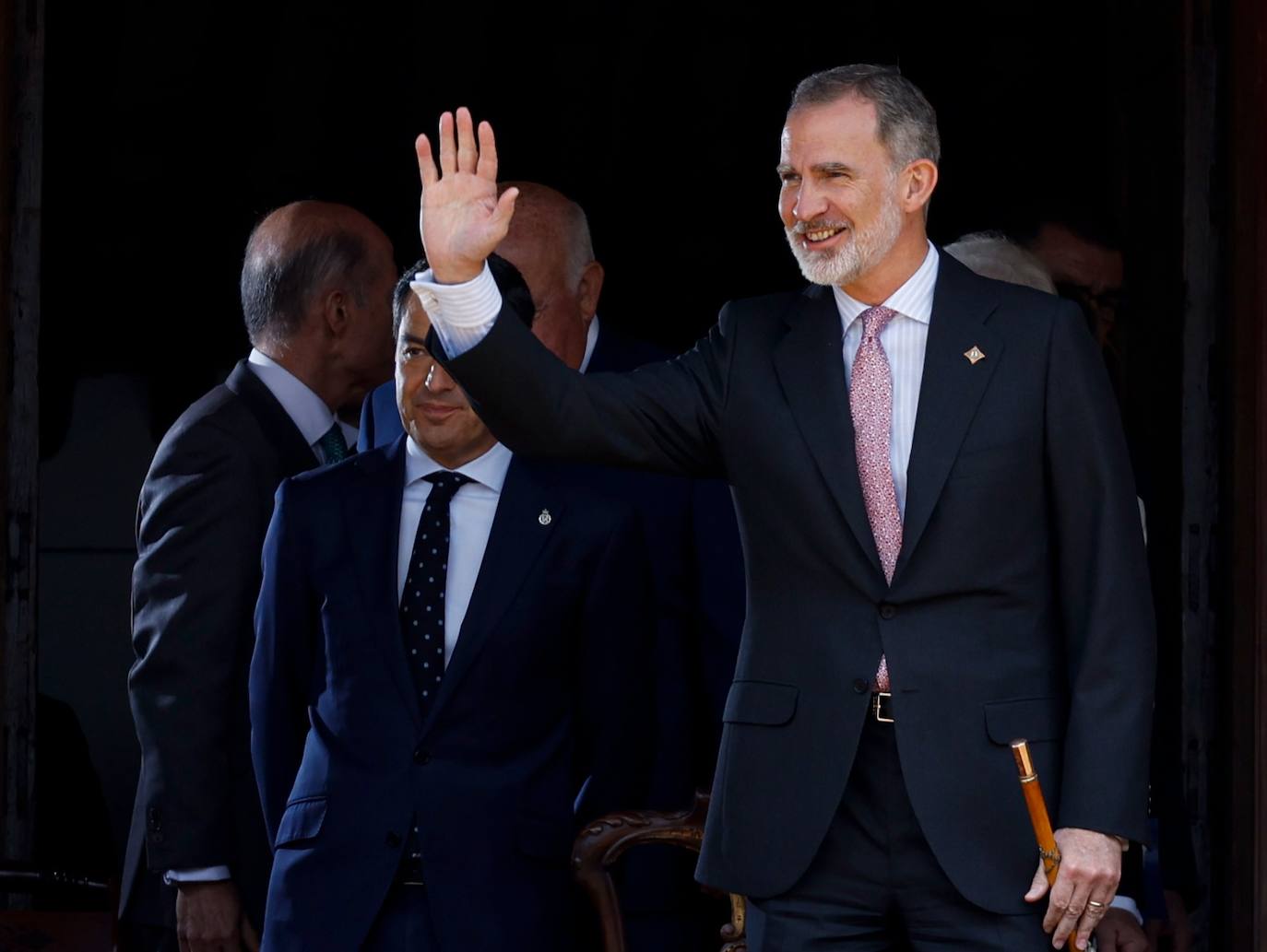 El rey Felipe VI se da un baño de multitudes a su llegada a Ronda