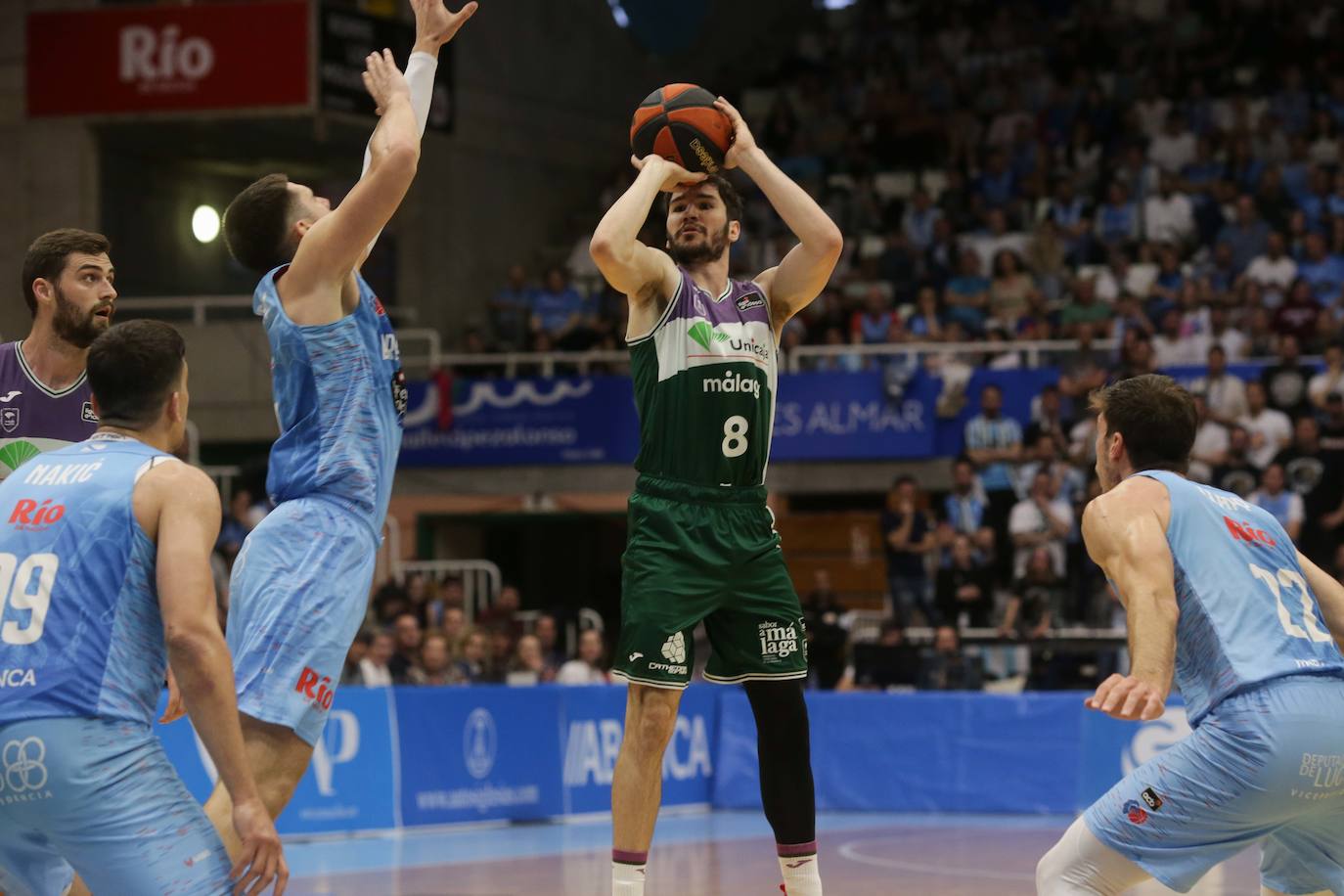 El Unicaja gana en Lugo