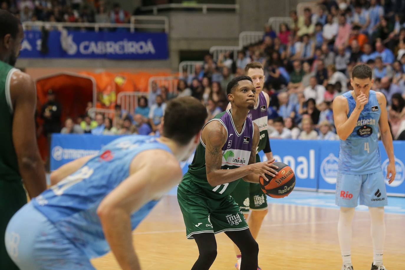 El Unicaja gana en Lugo