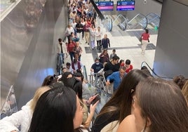 Aluvión de pasajeros en la estación Guadalmedina.