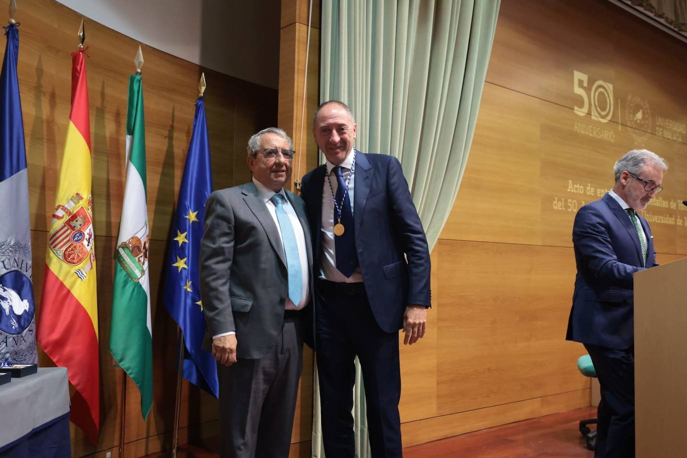 Presidente del Consejo Social entre 2004 y 2011.