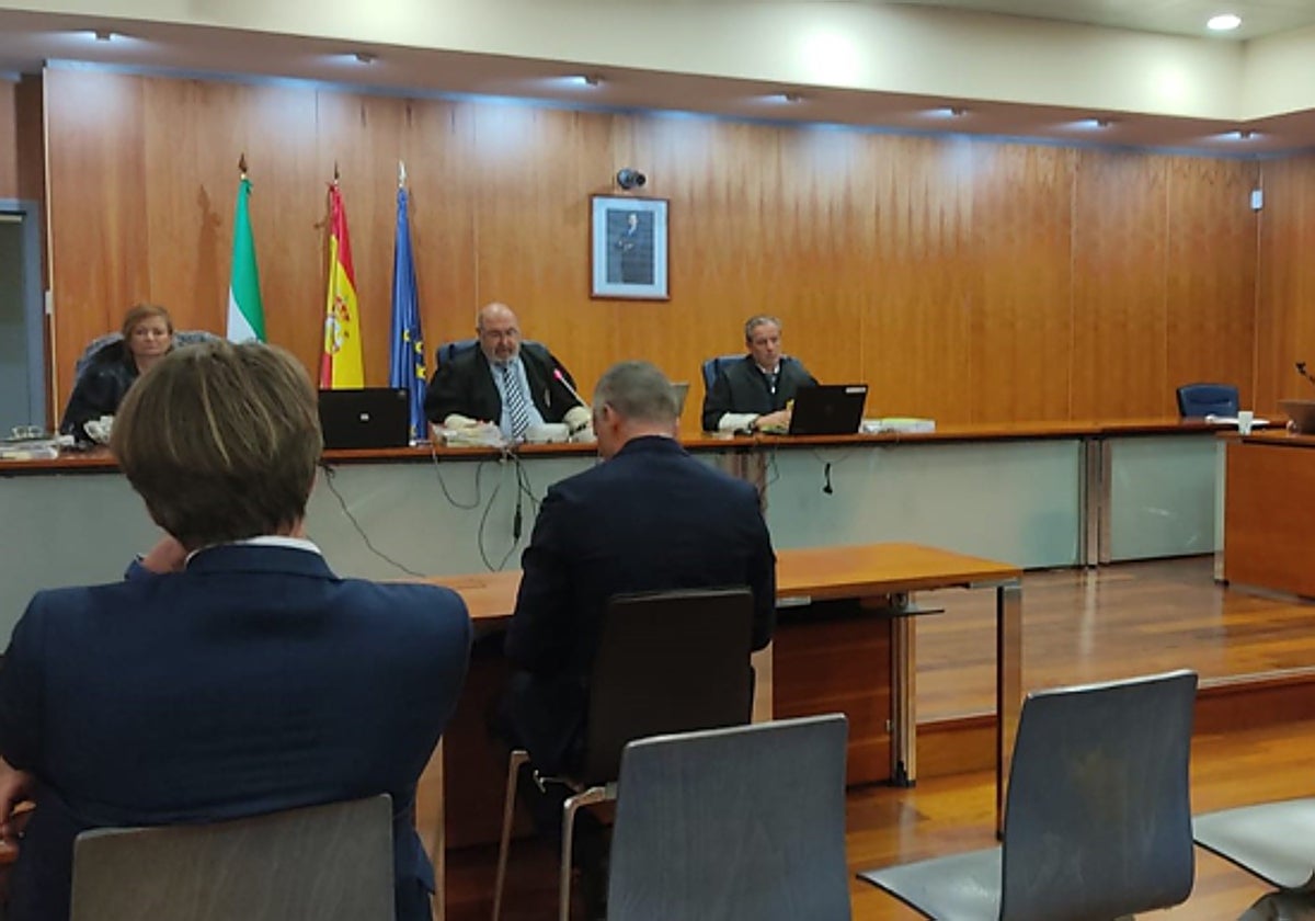 El acusado del gran incendio de la Costa que dejó dos fallecidos se enfrenta a la petición de 4 años de cárcel