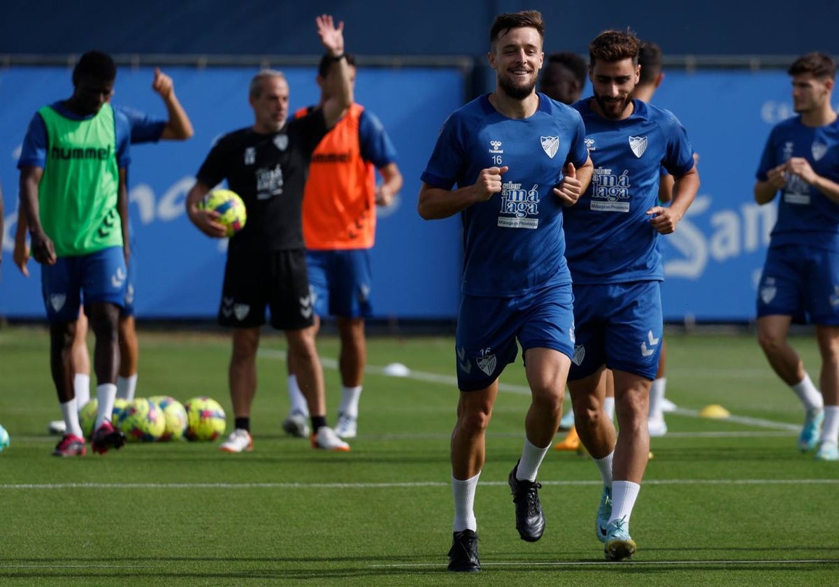 Genaro y Luis Muñoz, durante el entrenamiento de ayer.