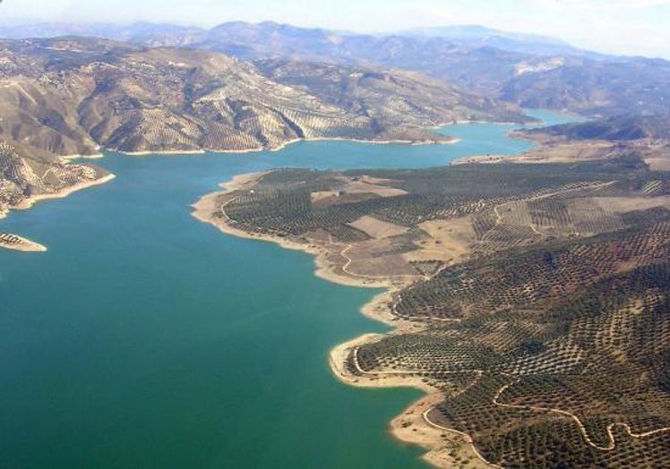 Imagen del archivo del embalse de Iznájar (Córdoba), que actualmente almacena 175 Hm3.