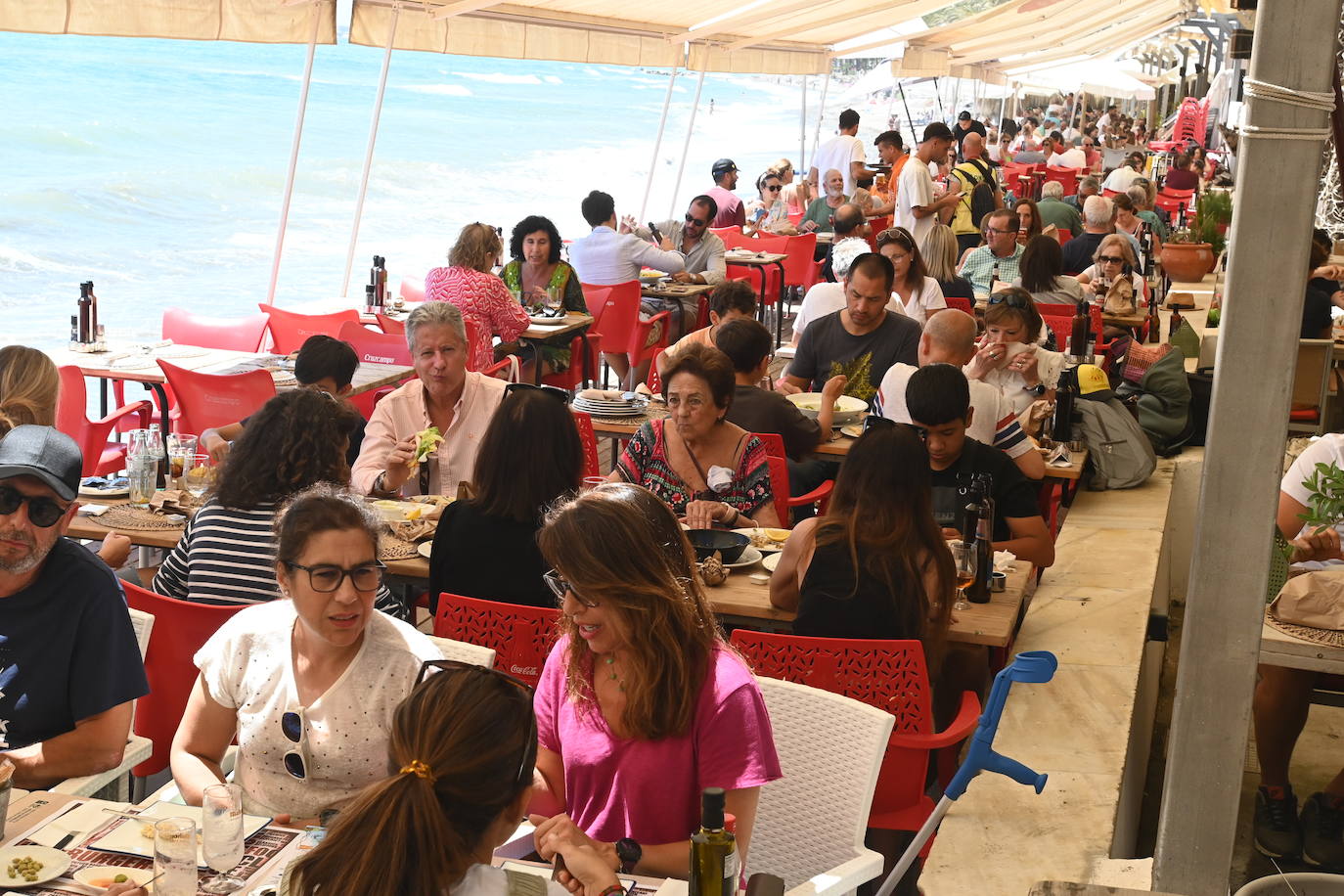 Lleno en playas y chiringuitos de Málaga en el puente de mayo