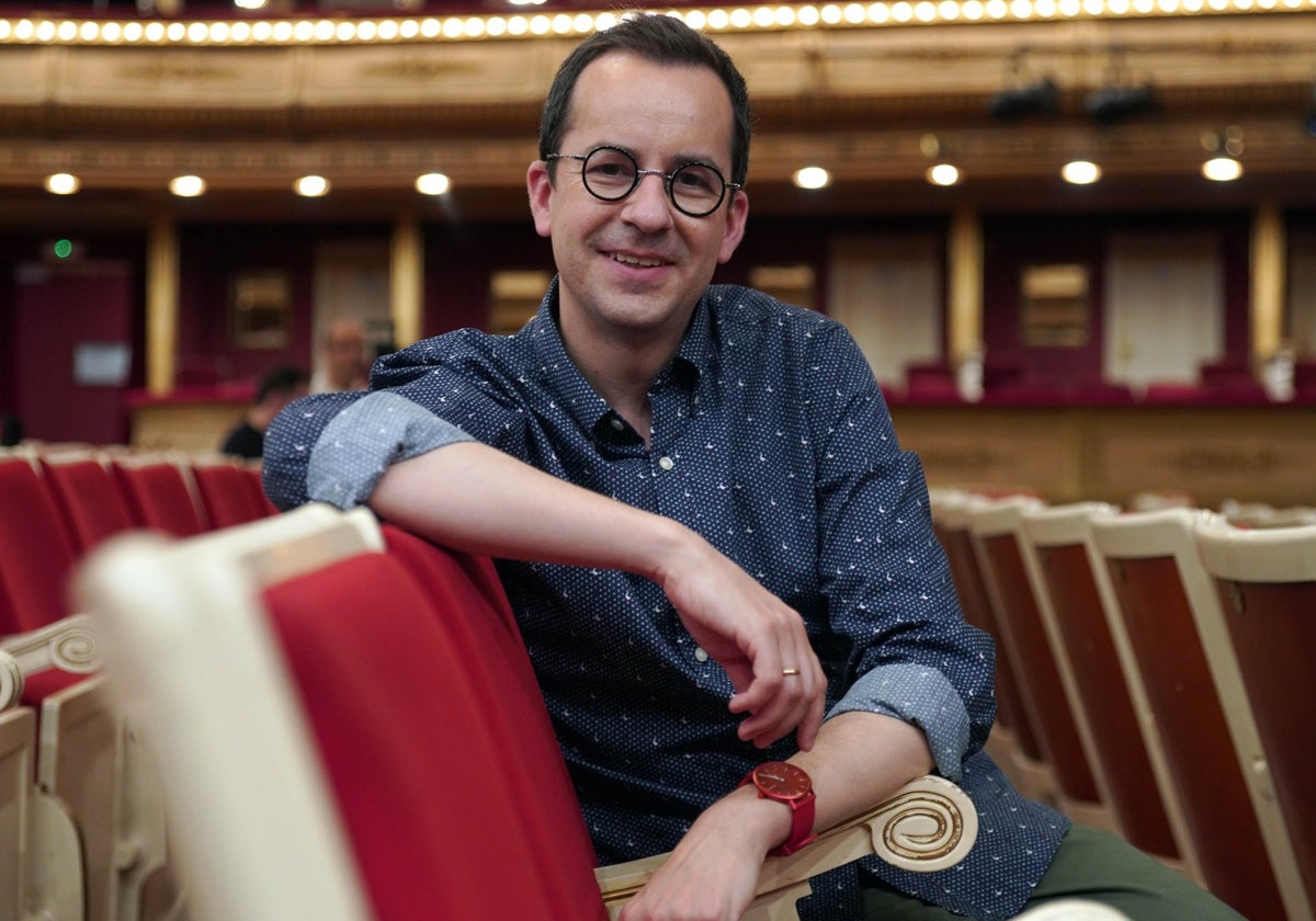 Salvador Vázquez, en las butacas del Teatro de la Zarzuela.