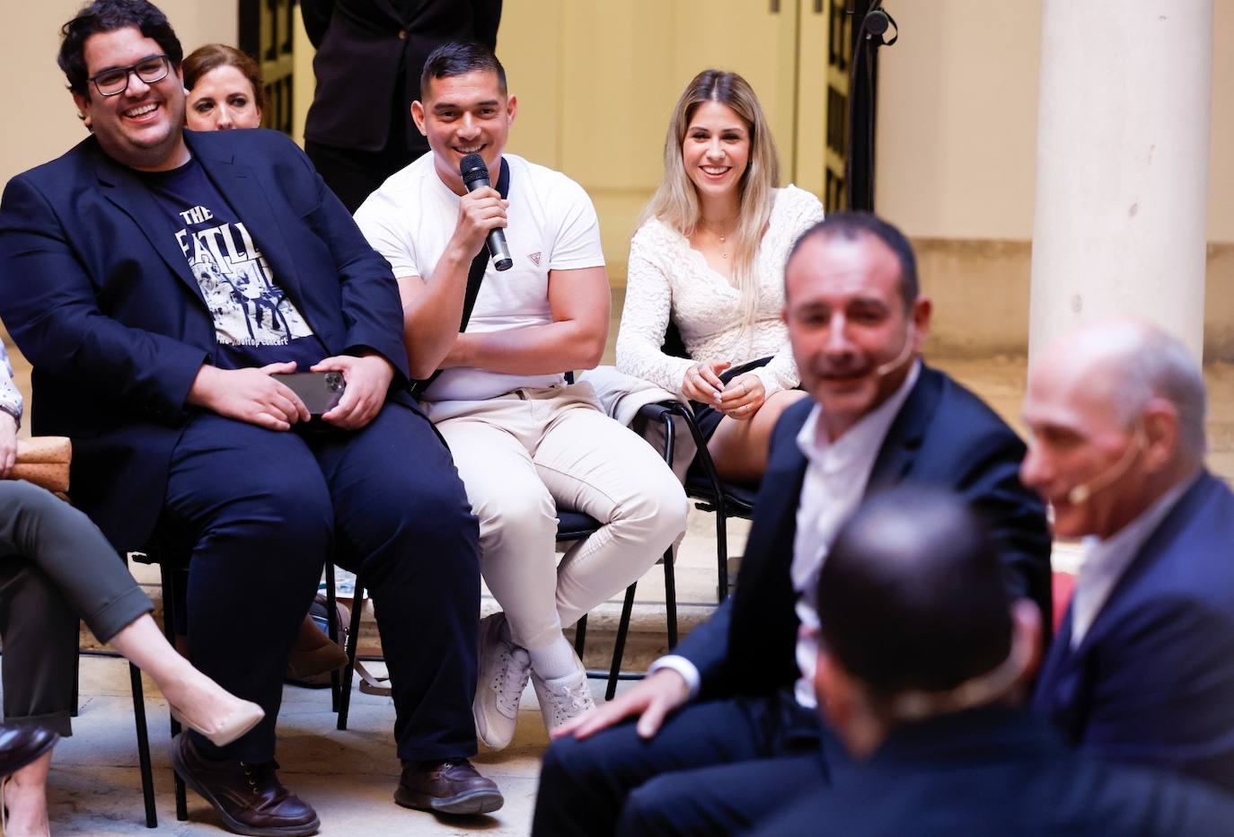 Bernard Picasso y Javier Calleja, en el Aula de Cultura de SUR