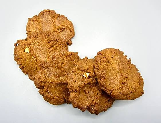 Torta de Algarrobo, la saludable 'cookie' malagueña
