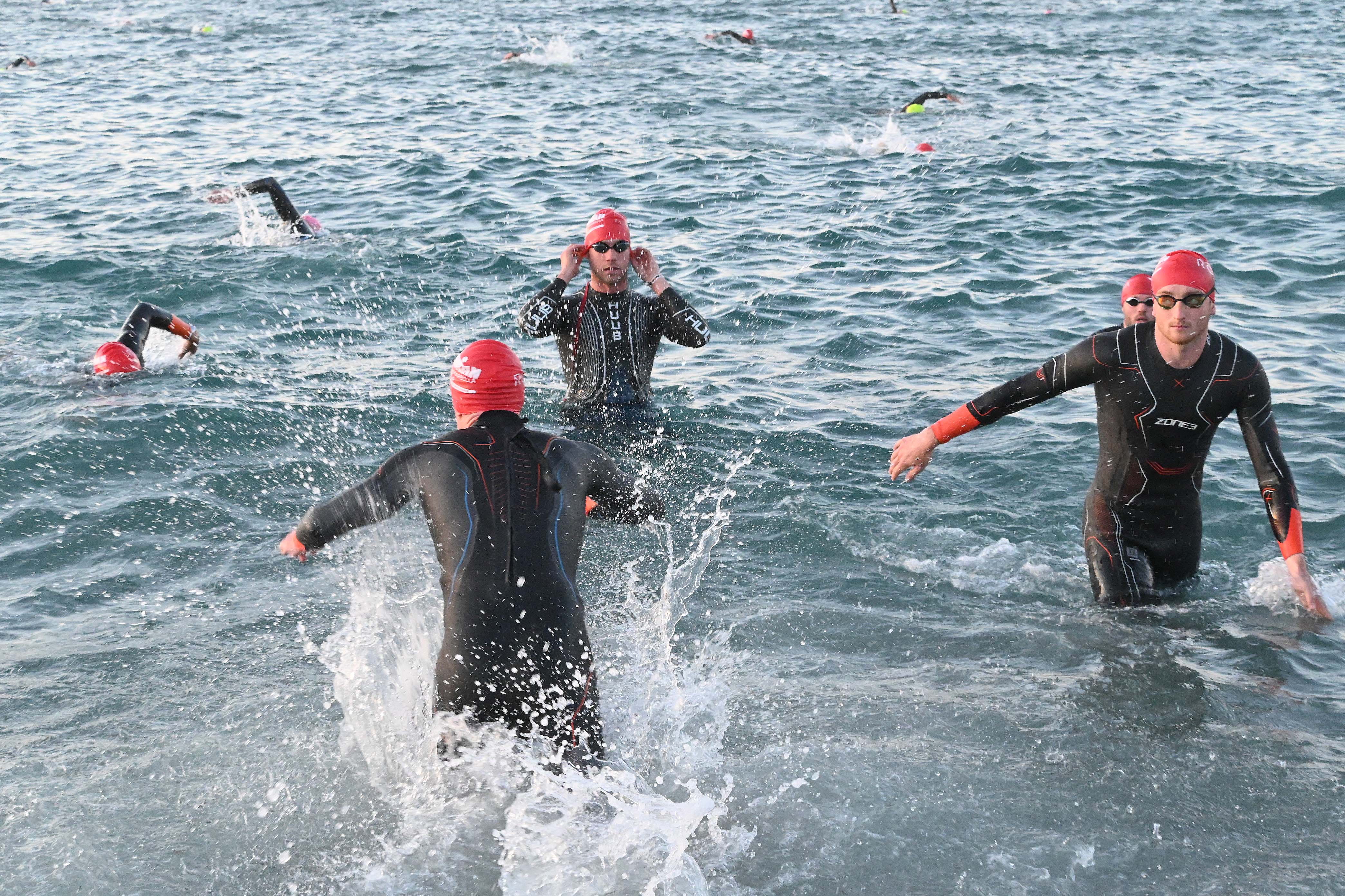 Más de 1.500 triatletas se dan cita en el Ironman 70.3 Marbella