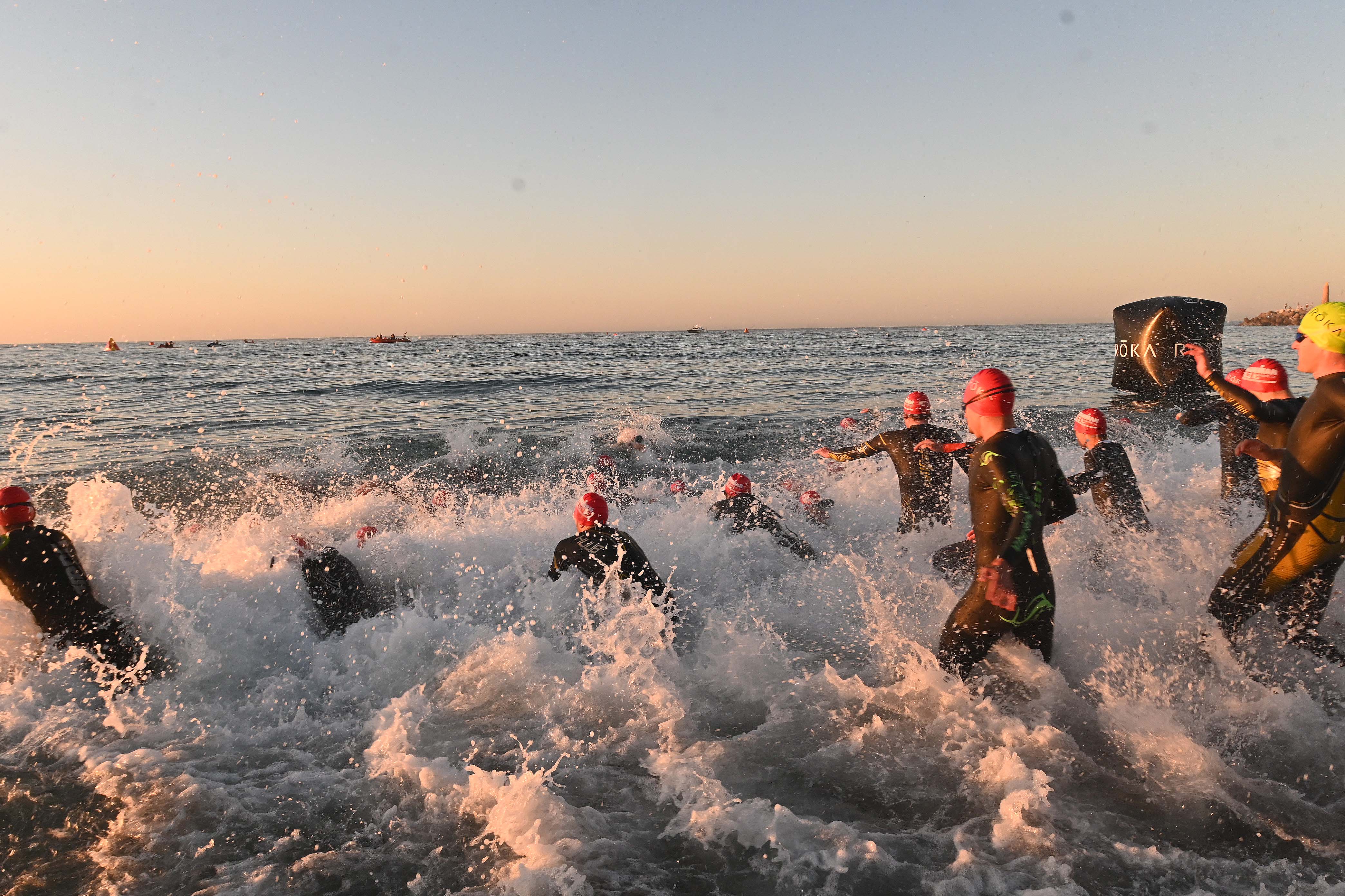 Más de 1.500 triatletas se dan cita en el Ironman 70.3 Marbella