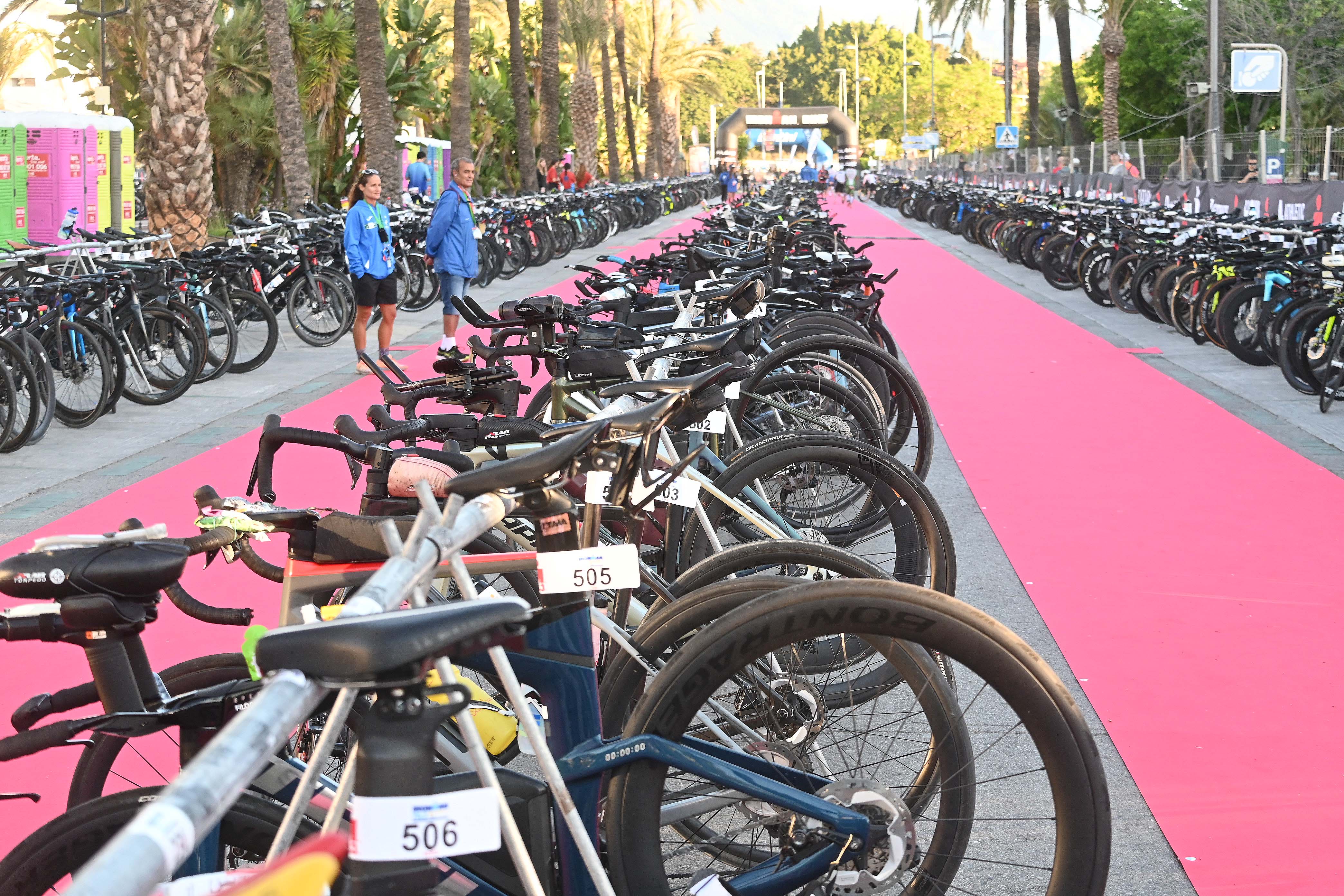 Más de 1.500 triatletas se dan cita en el Ironman 70.3 Marbella